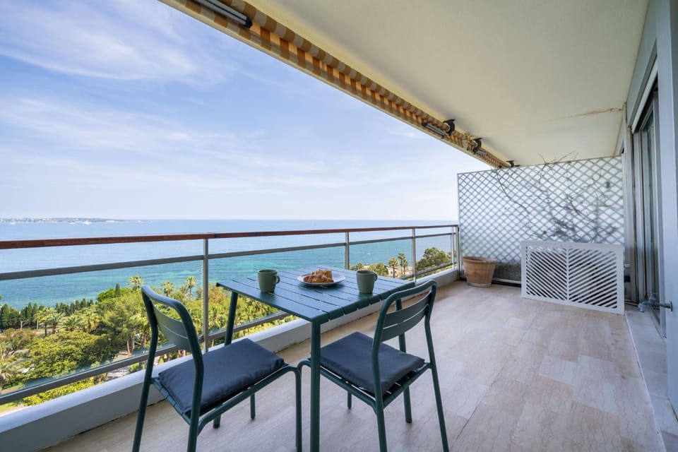 Patio, Balcony/Terrace, Dining area