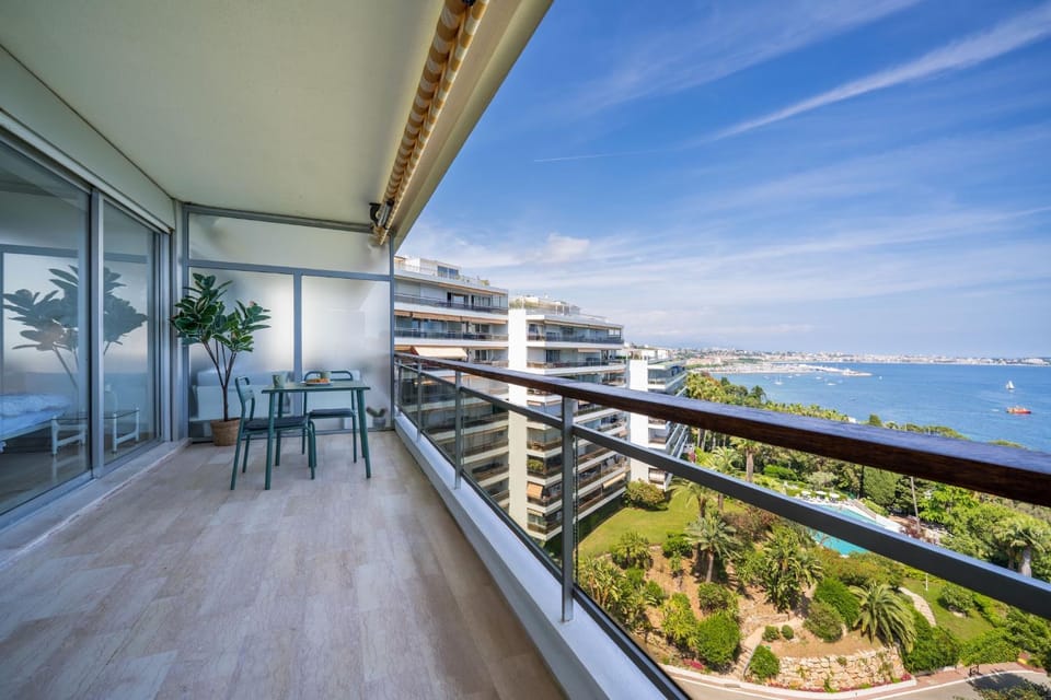 Patio, Day, View (from property/room), Balcony/Terrace, Sea view
