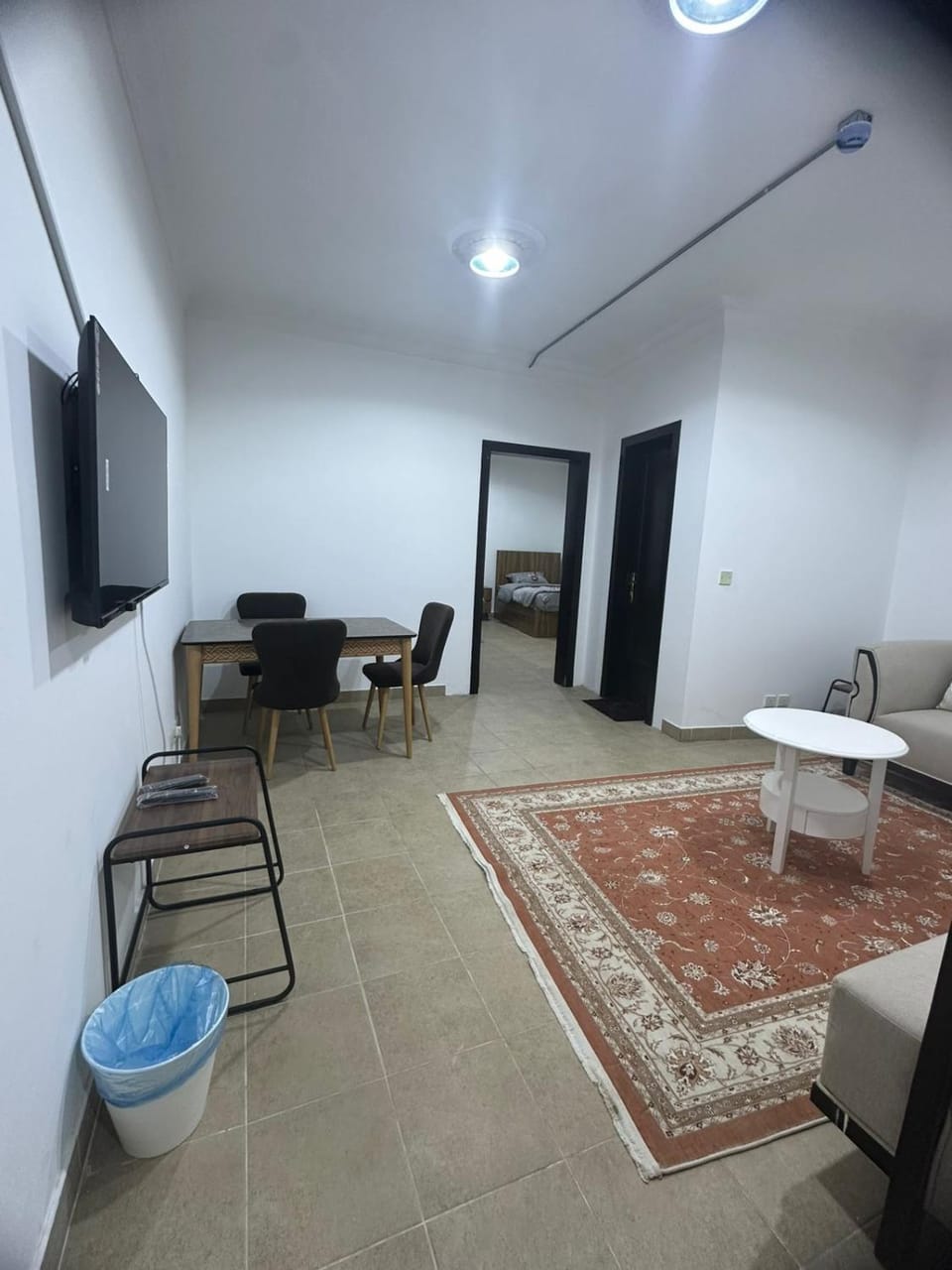 TV and multimedia, Living room, Seating area, Dining area