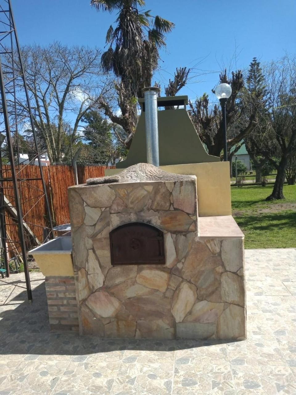 Casaquinta Los Tilos Chascomus para 6 de lunes a domingo personas House in Chascomús