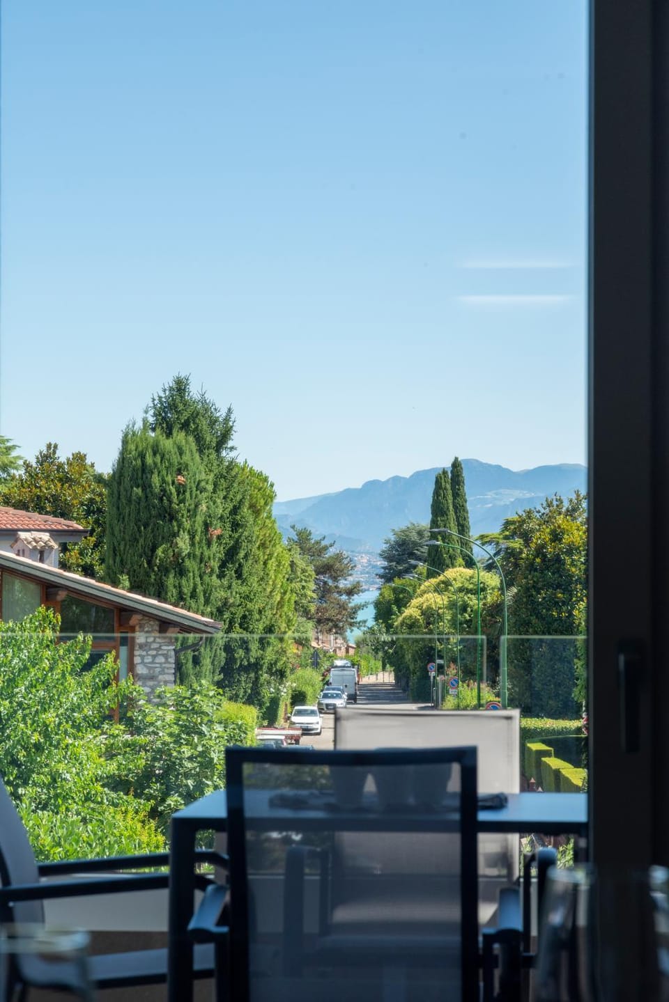 Day, Natural landscape, View (from property/room), Balcony/Terrace, Dining area, Mountain view, Sea view