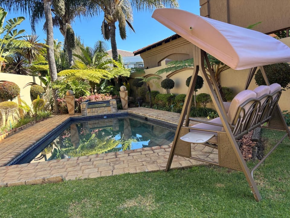 Estate apartment near OR Tambo Airport Apartment in Gauteng