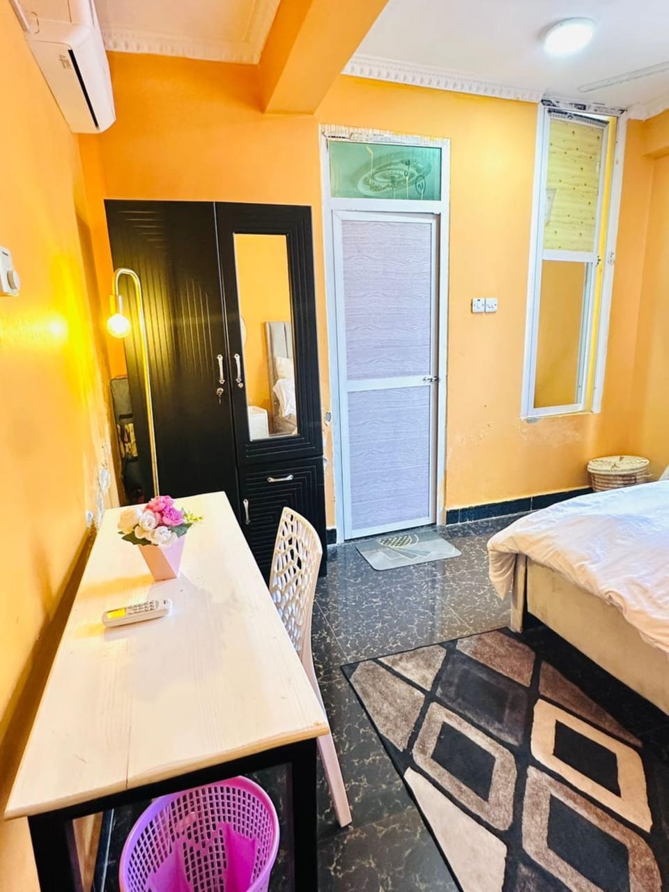Bed, Bedroom, air conditioner