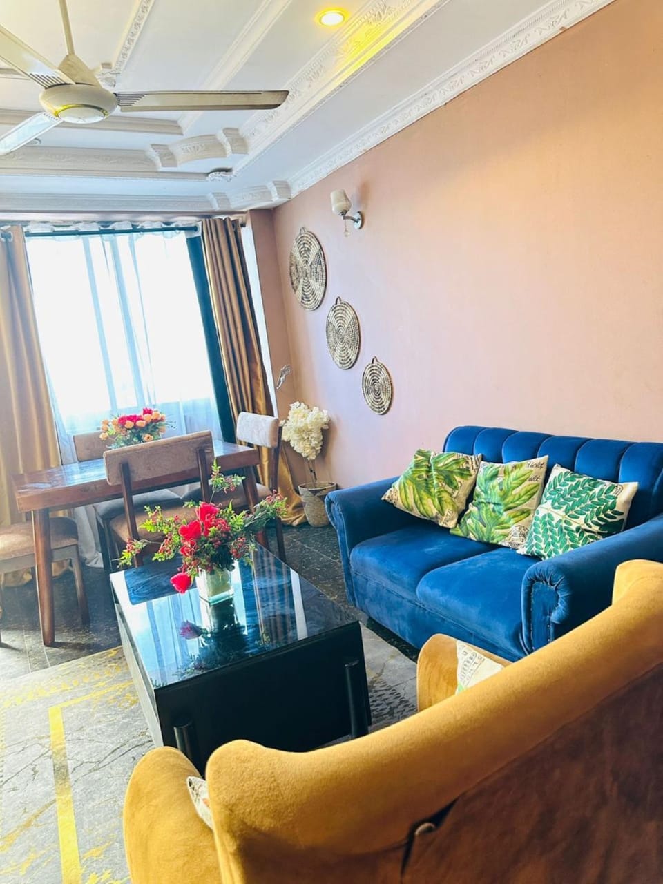 Living room, Seating area