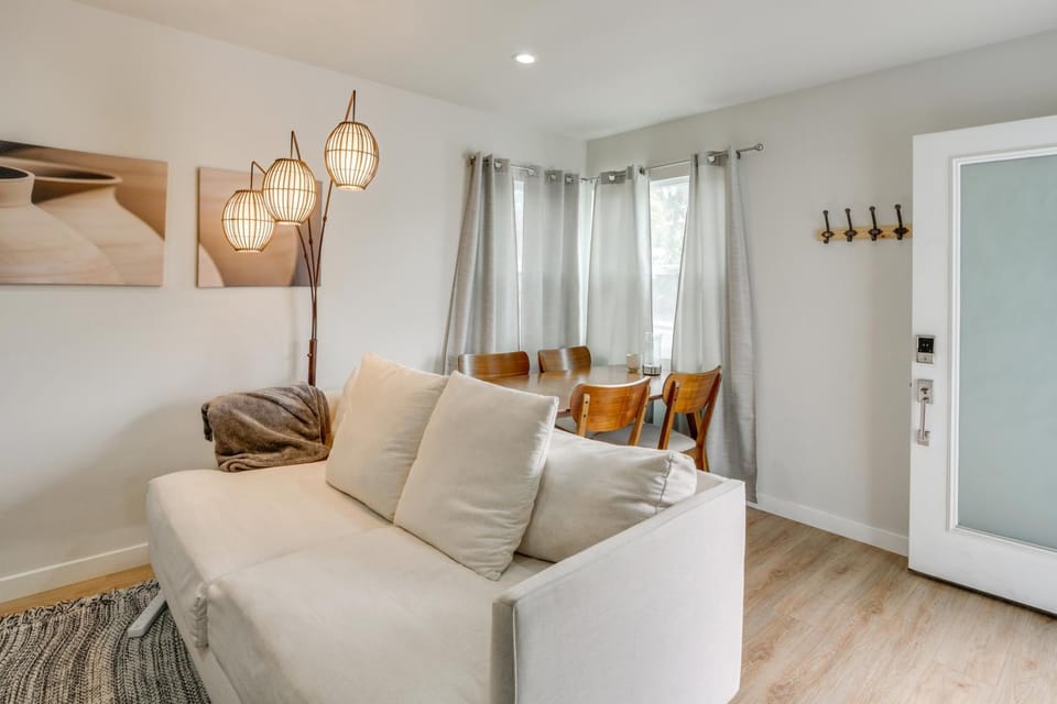 Hip Walkable Neighborhood: Condo in San Diego House in San Diego