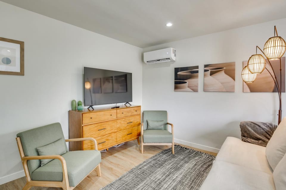 Hip Walkable Neighborhood: Condo in San Diego House in San Diego