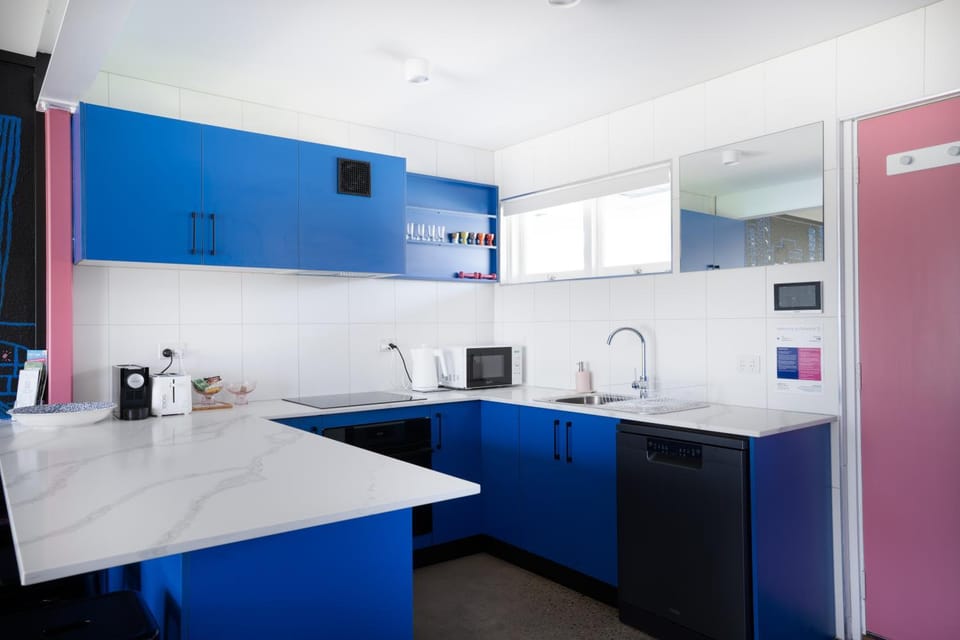 Kitchen or kitchenette, oven, stove