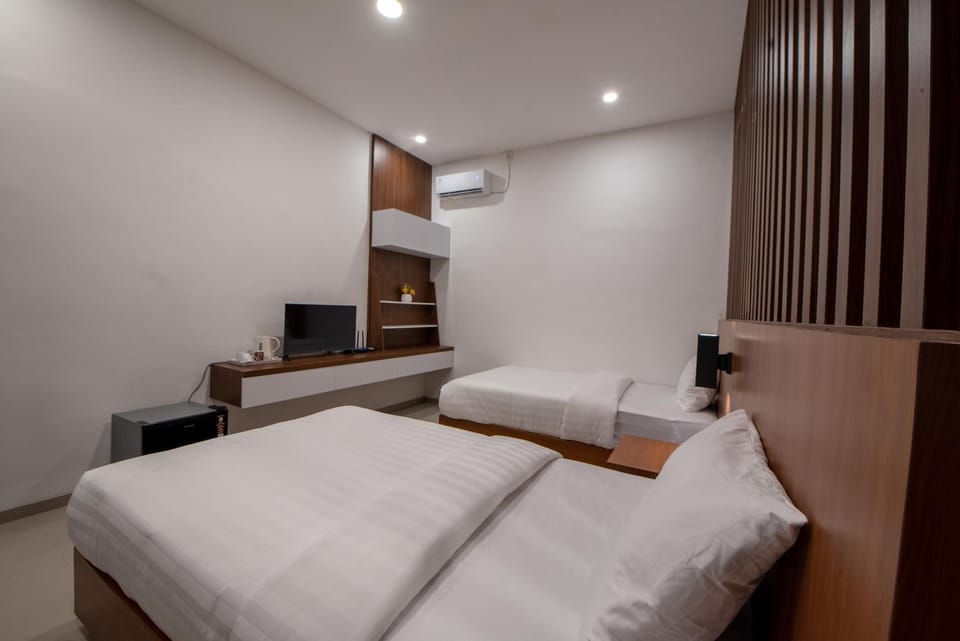 Bed, TV and multimedia, Photo of the whole room, Bedroom, air conditioner