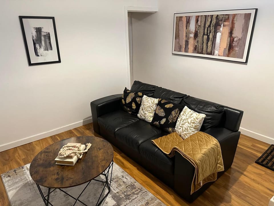 Affordable 2 Bedroom Apartment Close To Coop Live And Etihad Stadium Apartment in Manchester