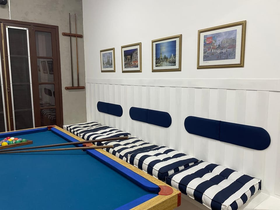 Billiard, Game Room, Swimming pool
