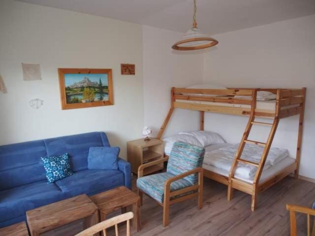 Photo of the whole room, bunk bed