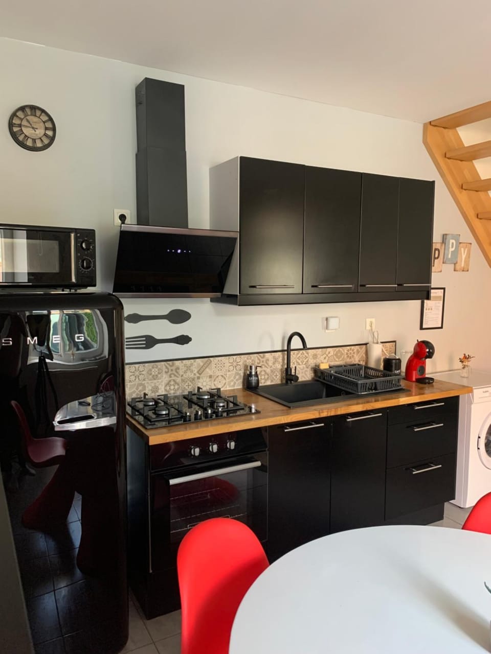 Kitchen or kitchenette