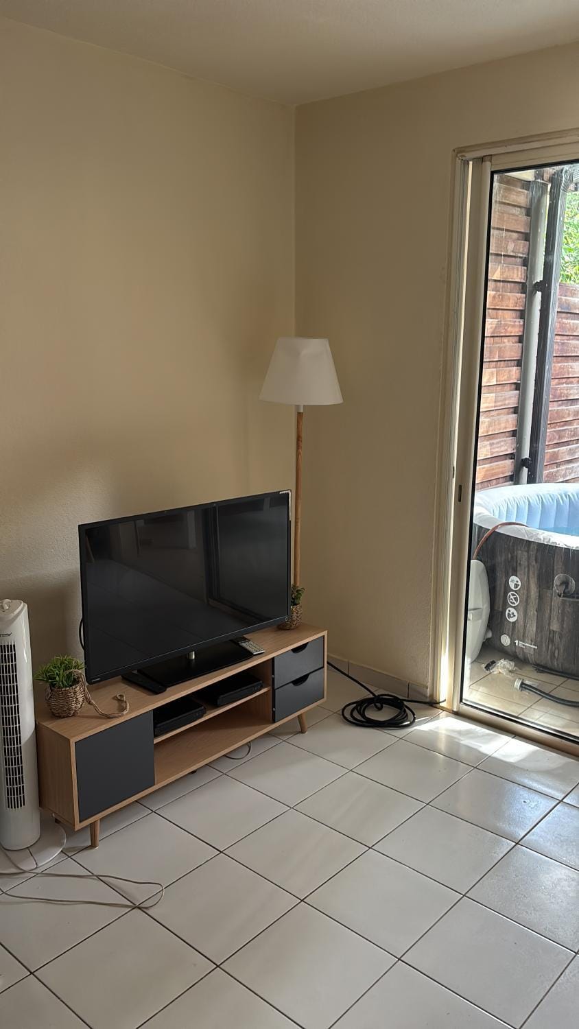 Kaz'Alpinas - jacuzzi & Terasse Apartment in Cayenne