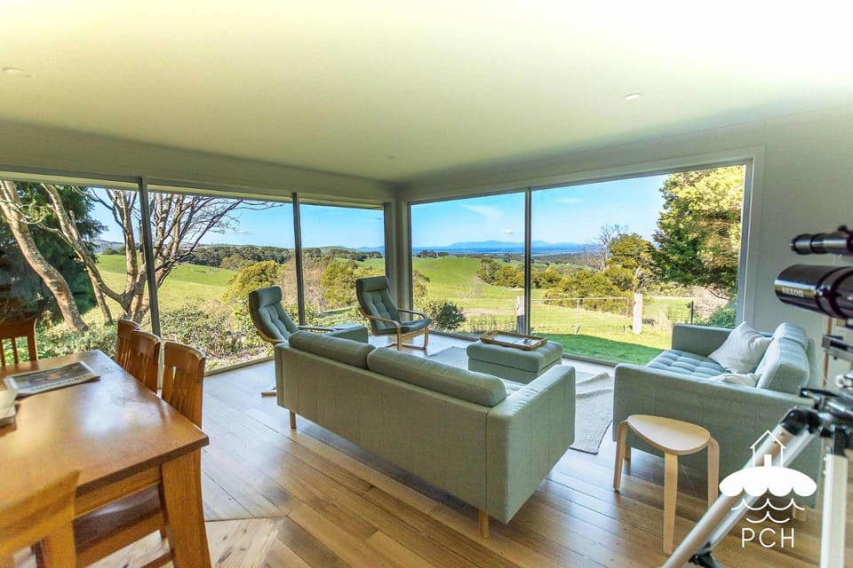 Ameys Ridge Stay 3 Pay 2 Winter Special House in Foster