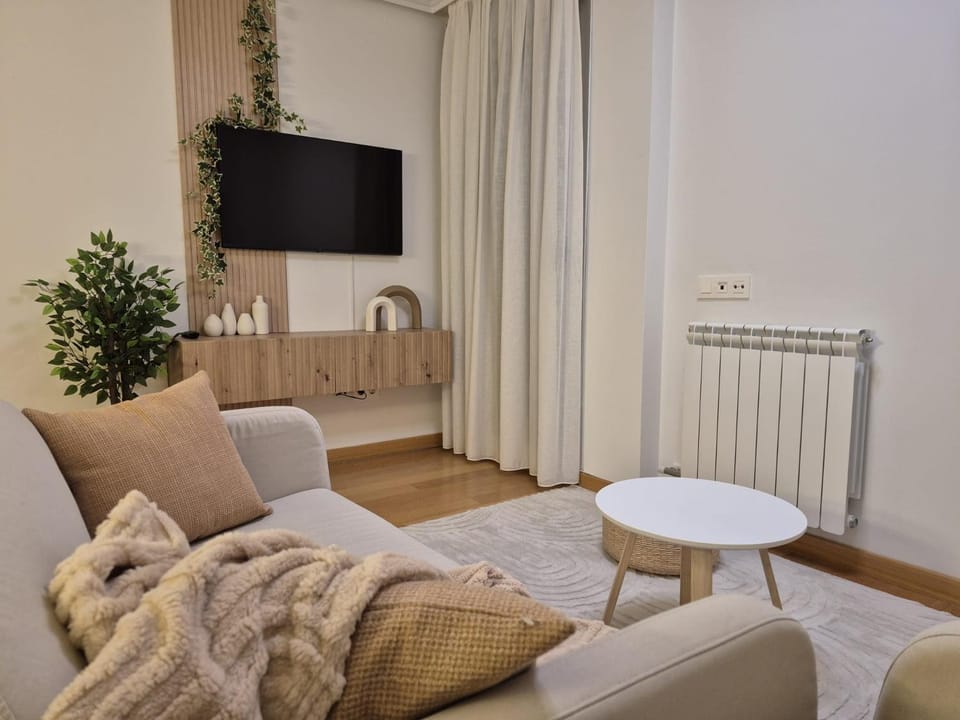 TV and multimedia, Living room, internet