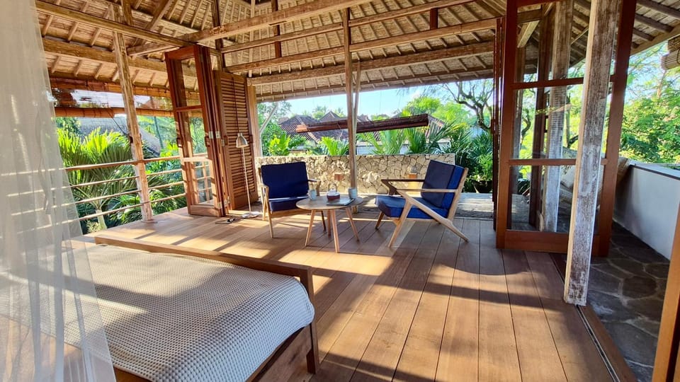 Tropical 4 Bedrooms Villa in Central Penestanan, UBUD Villa in Payangan