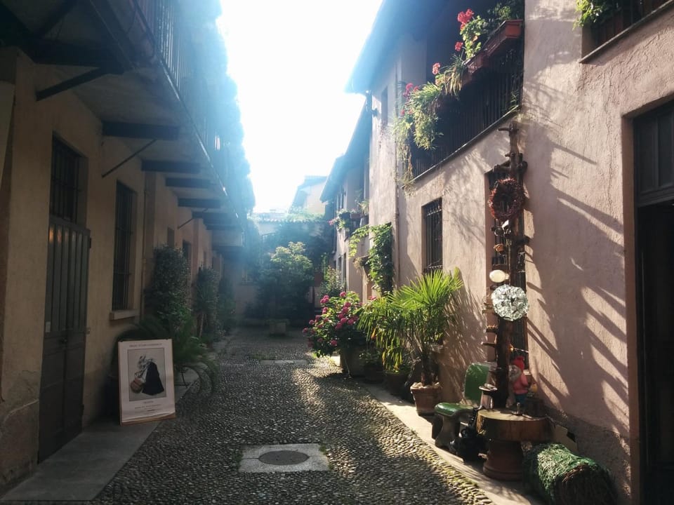 Facade/entrance, Garden