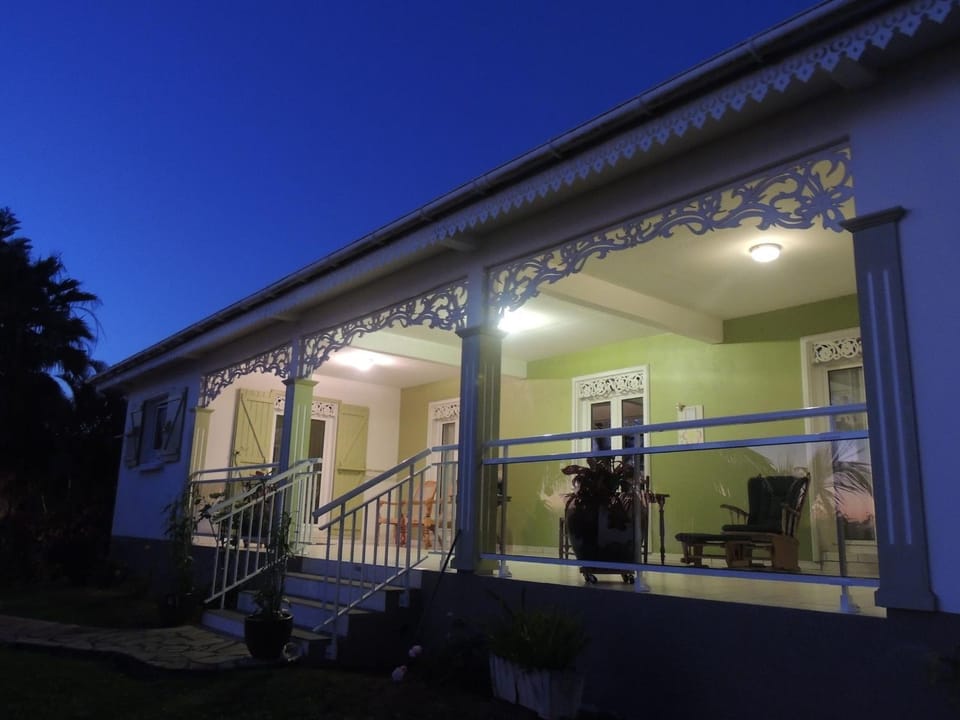 Gîte Créole pour 6 pers. à Saint-Leu avec vue sur la baie - FR-1-786-59 House in Saint-Leu