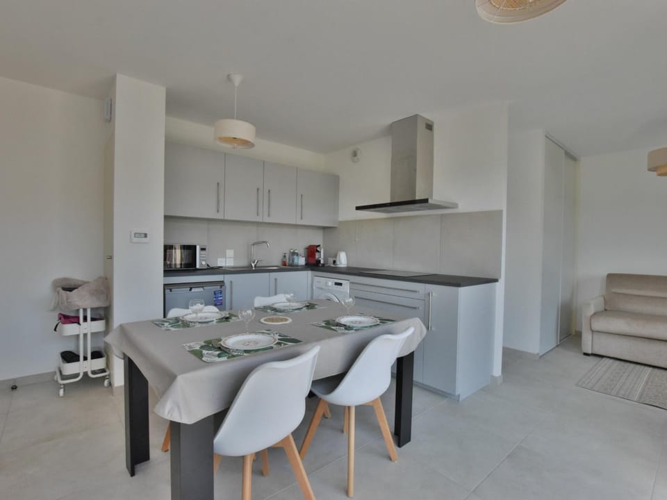 Grand studio à Thonon, près du lac avec parking - FR-1-498-118 Apartment in Thonon-les-Bains