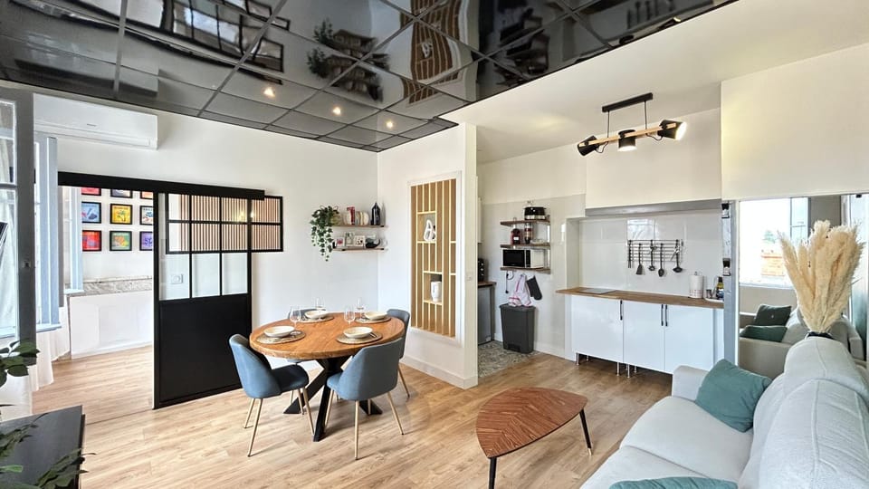 Living room, Dining area, kitchen