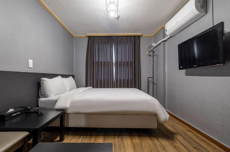 Pure Stay Jeju City Motel in South Korea
