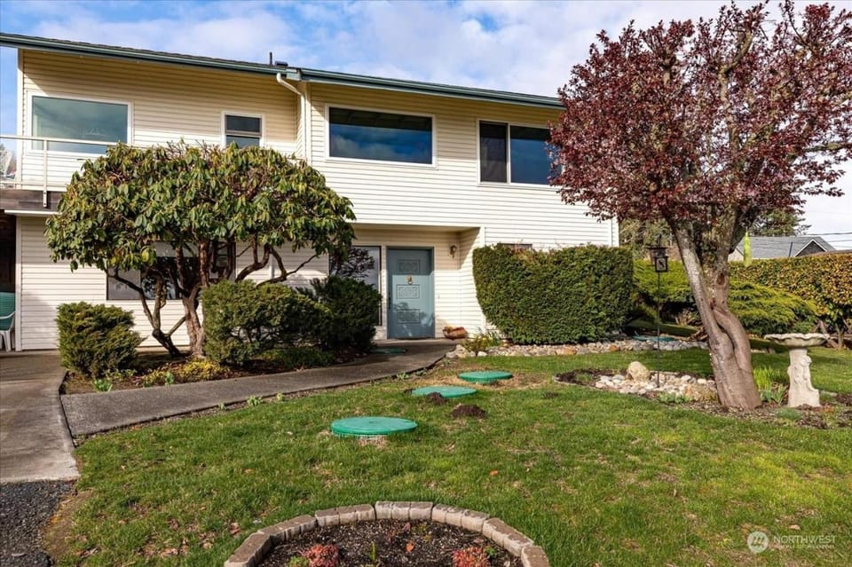 Skyway House in Bryn Mawr-Skyway