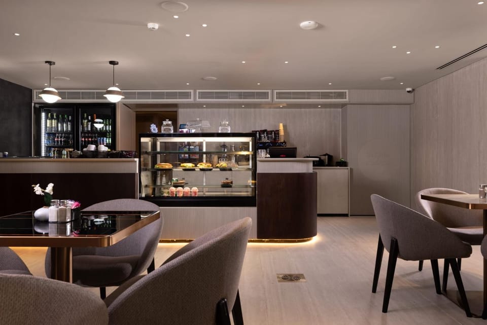 Lounge or bar