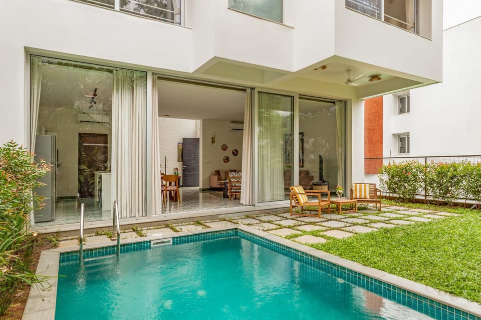 Garden, Swimming pool