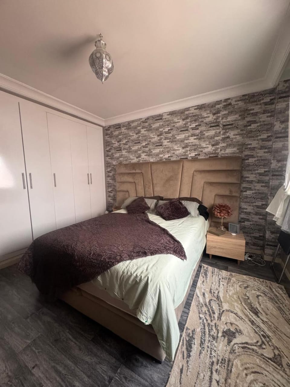 Bed, TV and multimedia, Photo of the whole room, Bedroom, wardrobe, air conditioner