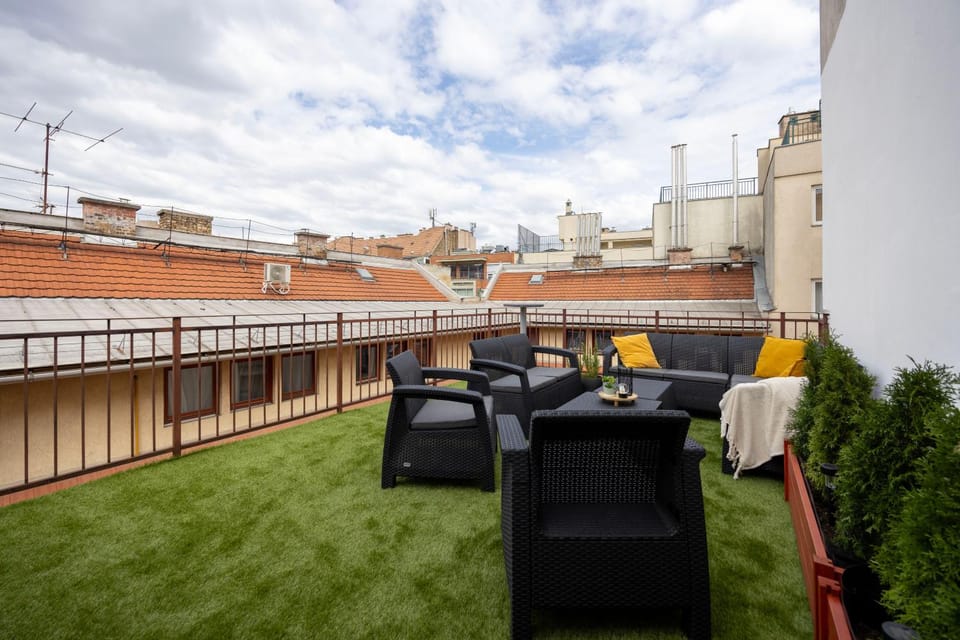 Property building, Patio, Balcony/Terrace, Seating area