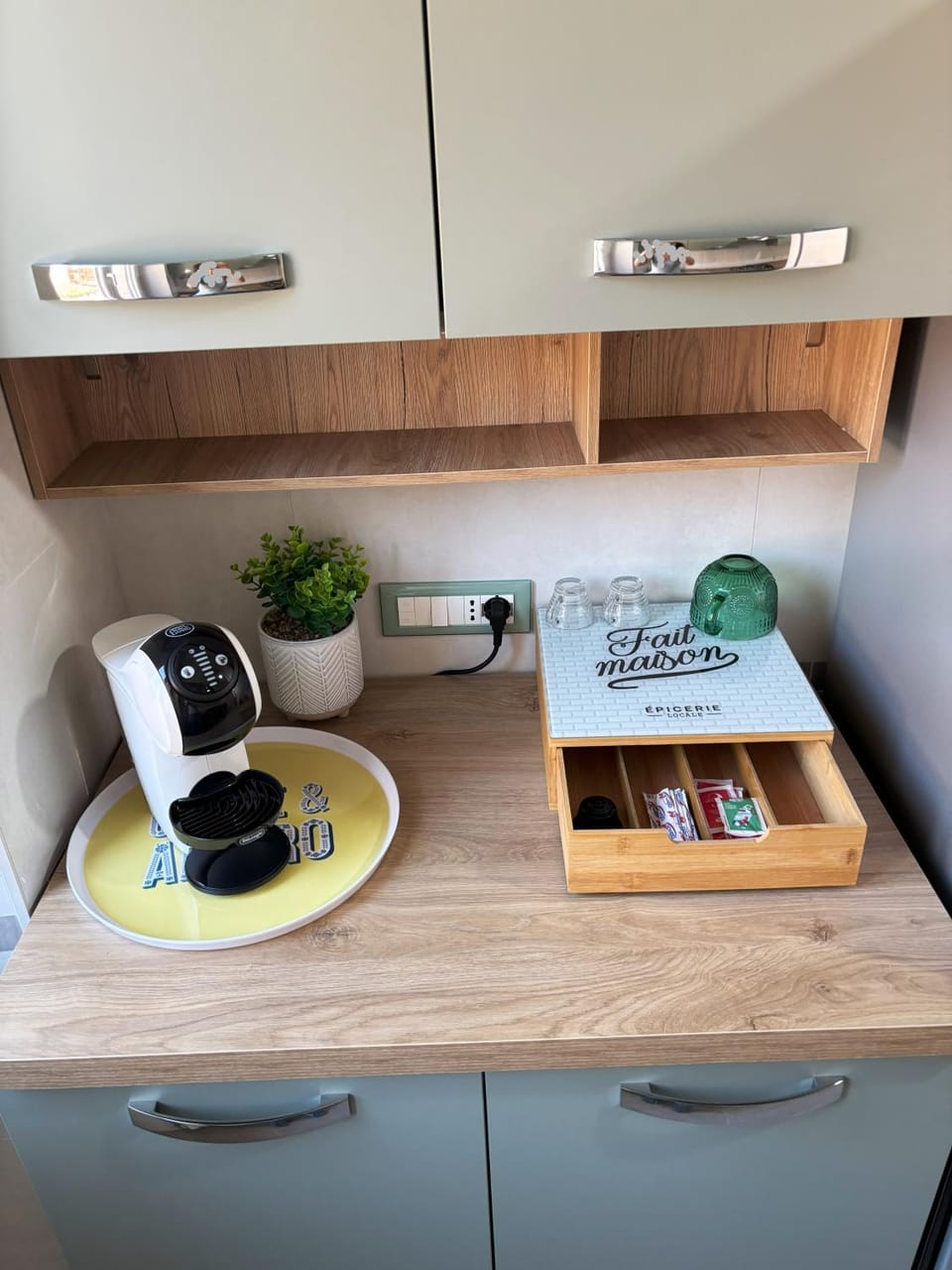 Coffee/tea facilities
