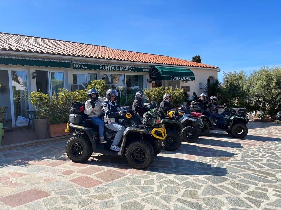 Hôtel Punta e Mare, Chambres et Appartements Hotel in Corsica