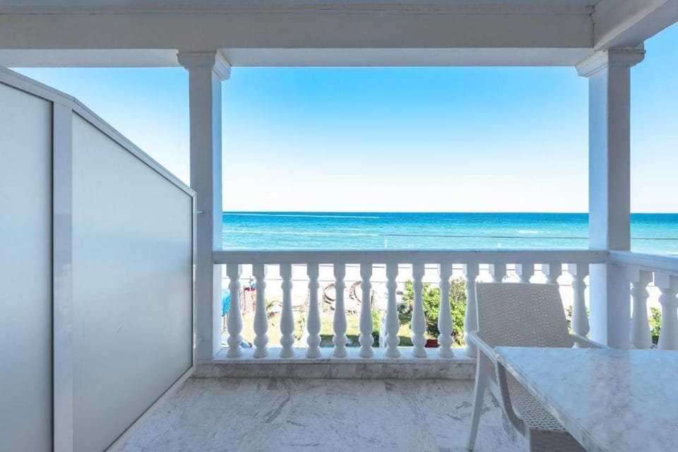 Balcony/Terrace, Dining area, Beach, Sea view