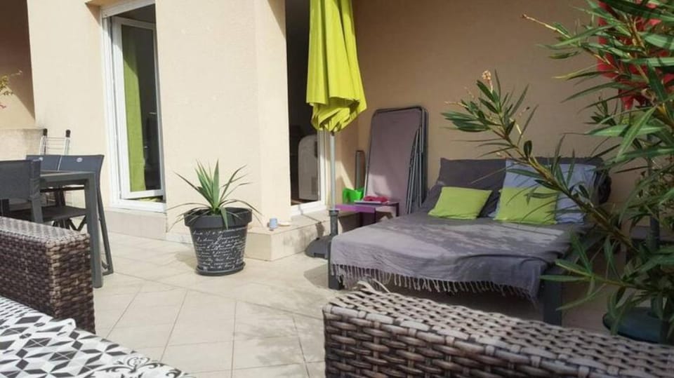 Patio, View (from property/room), sunbed