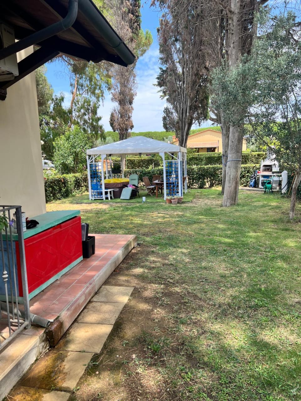 Basement apartment in holiday home Bed and Breakfast in Cecina