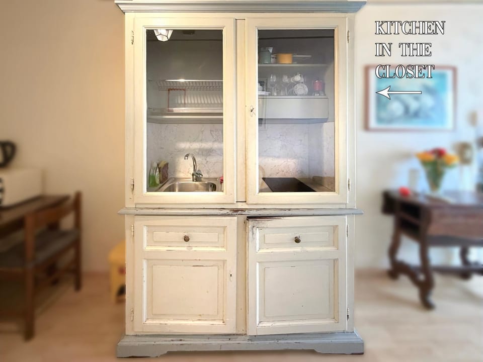 Kitchen or kitchenette, wardrobe