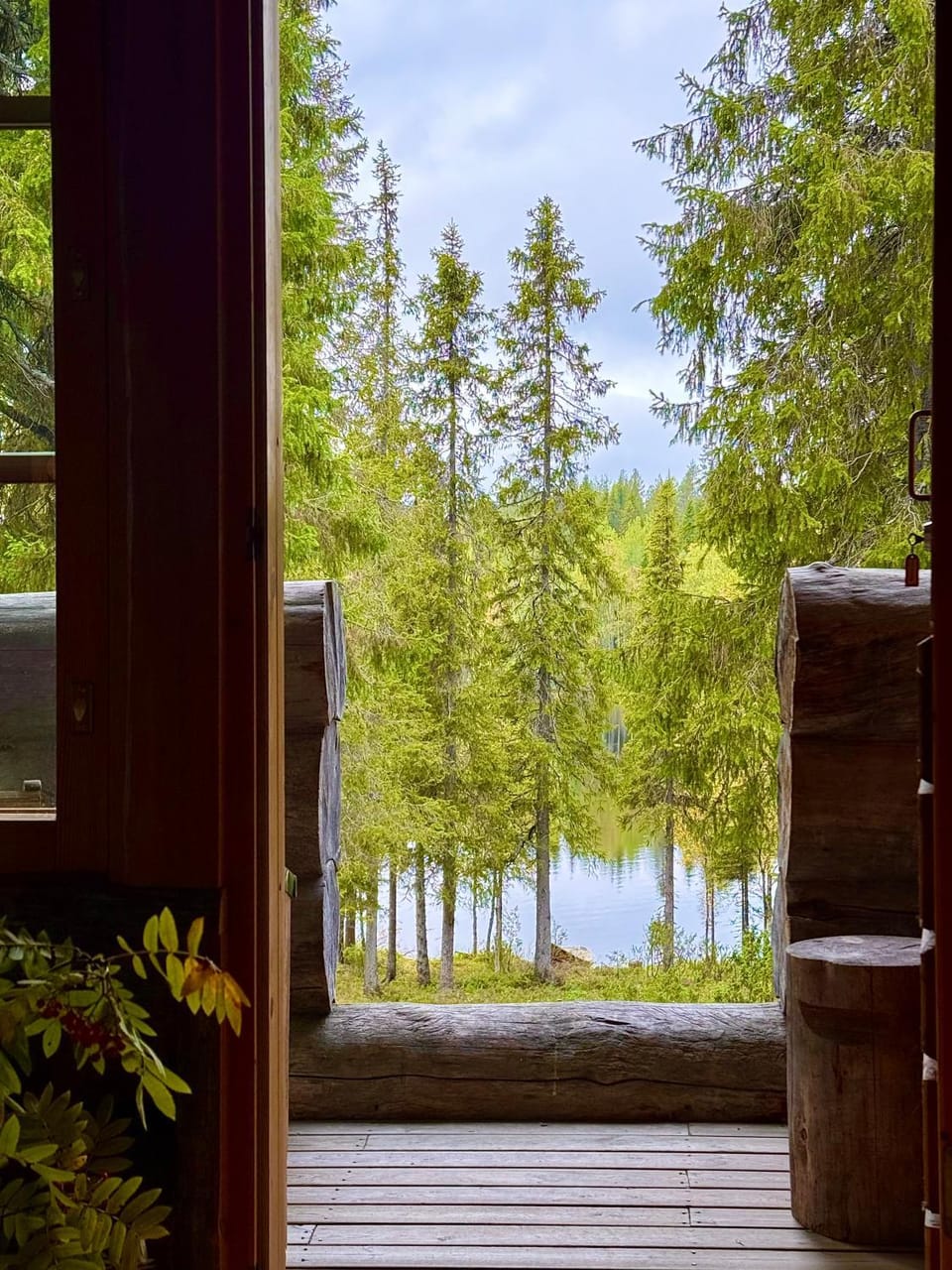 Nearby landmark, Natural landscape, Balcony/Terrace, Garden view, Lake view