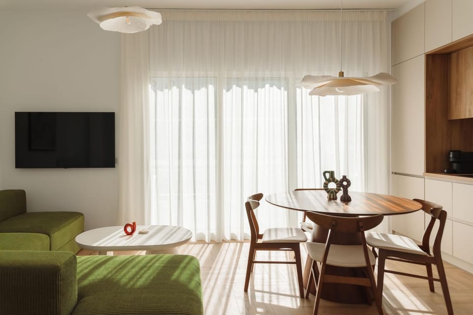 TV and multimedia, Living room, Dining area, kitchen