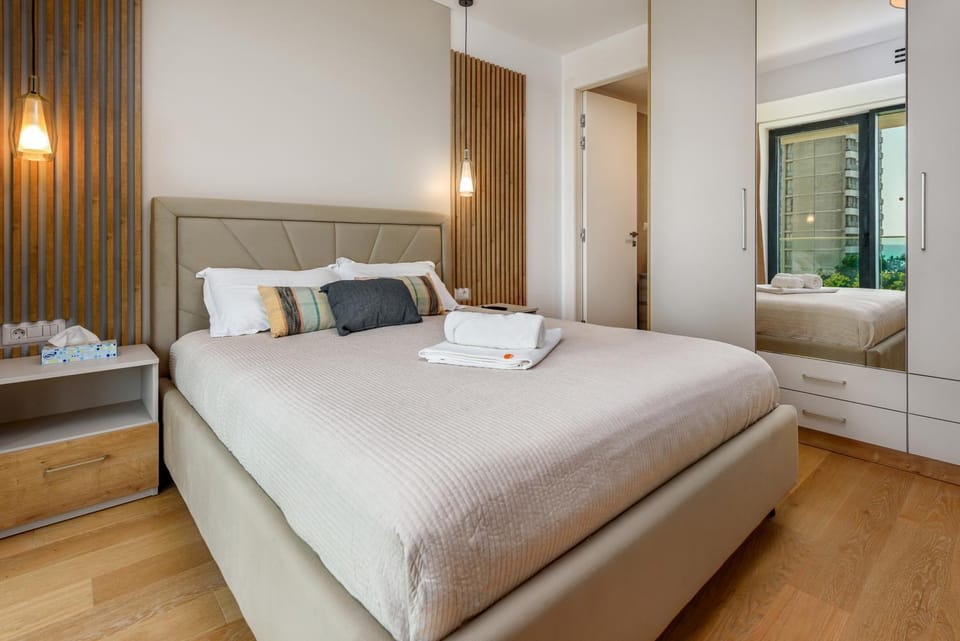 Bed, Photo of the whole room, Bedroom, towels, wardrobe
