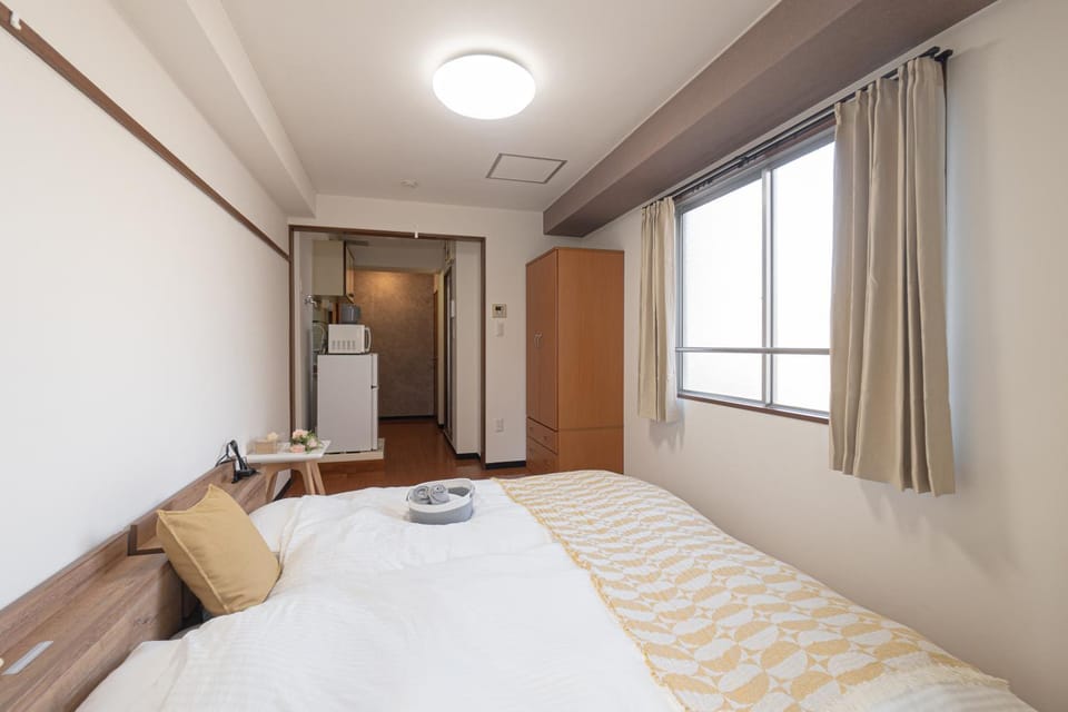 Bed, Photo of the whole room, Bedroom, towels, air conditioner