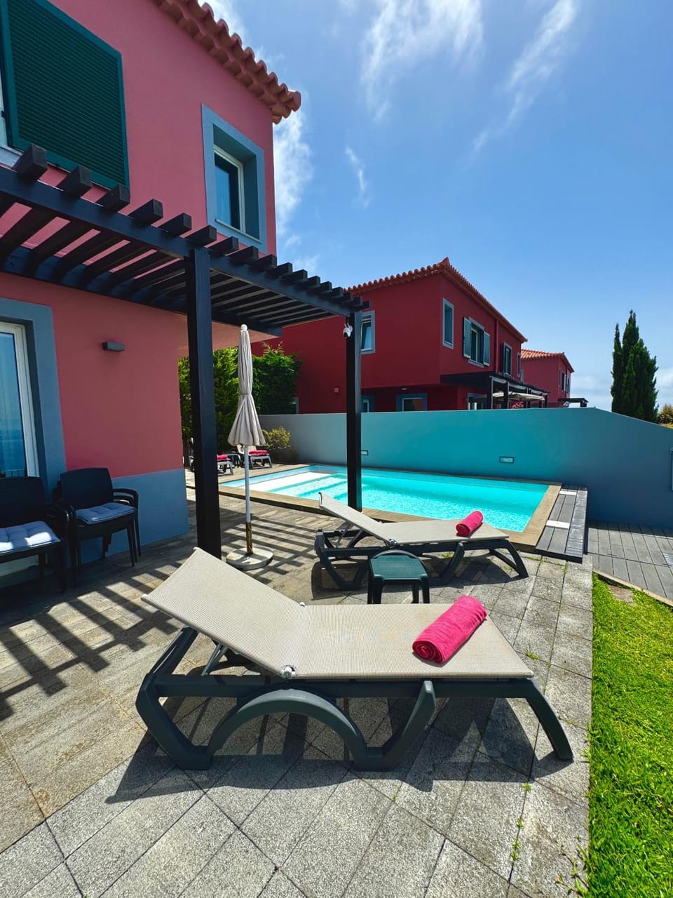 Property building, Patio, Swimming pool, sunbed