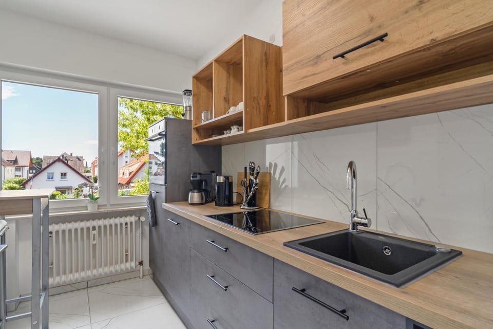 Kitchen or kitchenette, kitchen