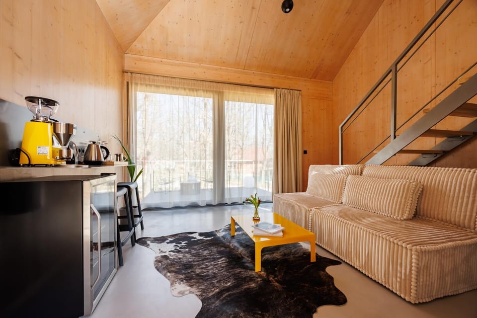 Coffee/tea facilities, Living room