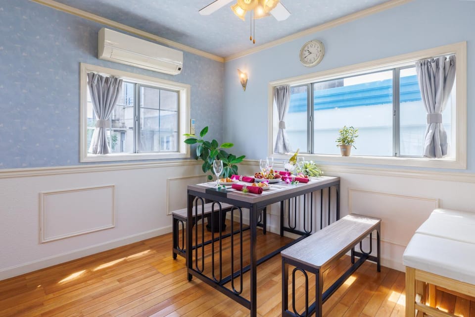 最大12名 沖縄アリーナ近く アメリカンビレッジまで車で10分 White Terrace House in Okinawa Prefecture
