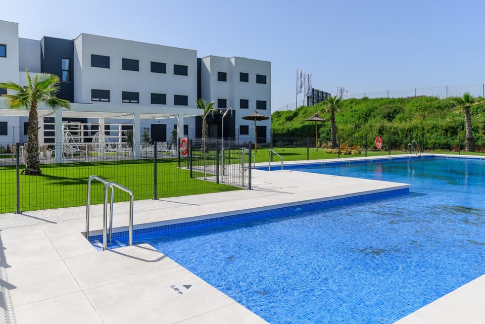 Pool view, Swimming pool