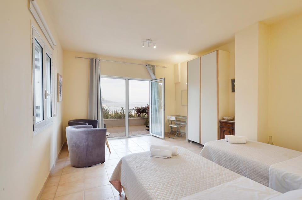 Casa T with landscape views Villa in Peloponnese, Western Greece and the Ionian