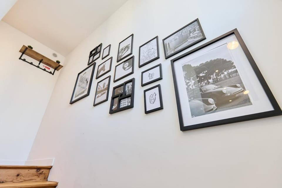 Skyline,Downtown Station, Terrace, Netflix Apartment in Reims