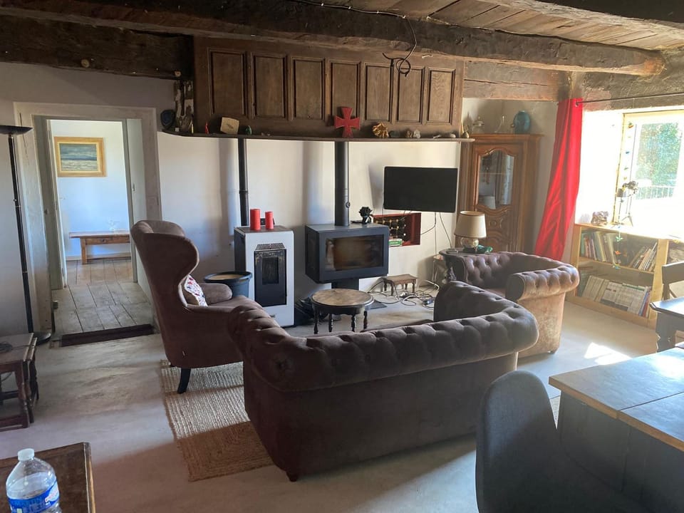 Communal lounge/ TV room