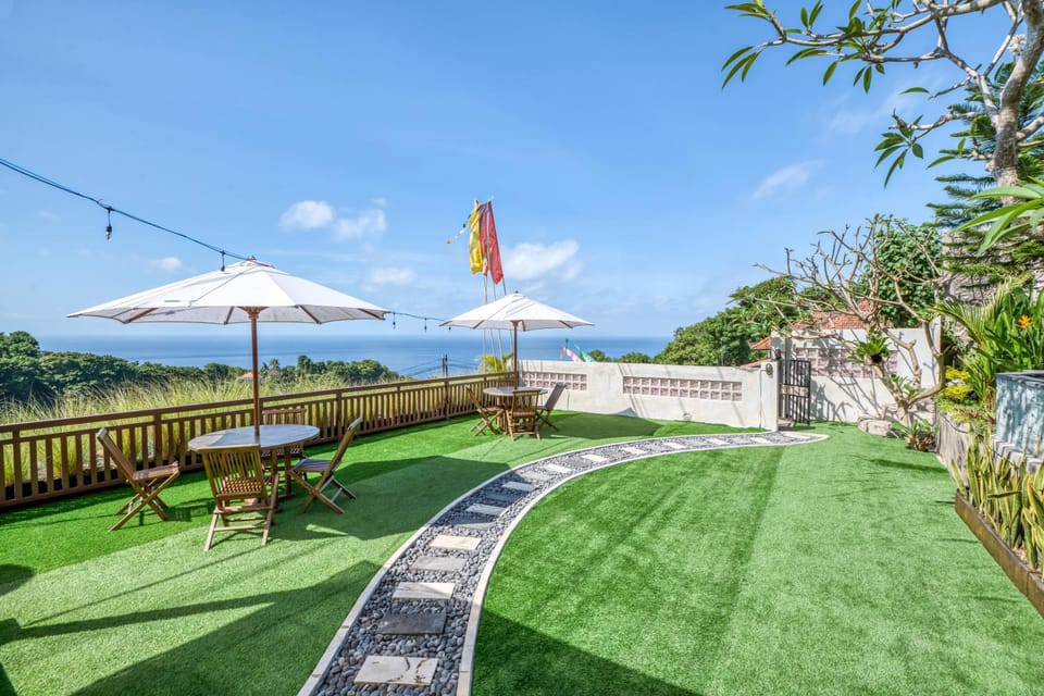 Property building, Restaurant/places to eat, Day, Natural landscape, Garden, Garden, Garden view, Sea view