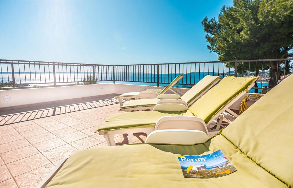 Balcony/Terrace, Sea view, sunbed